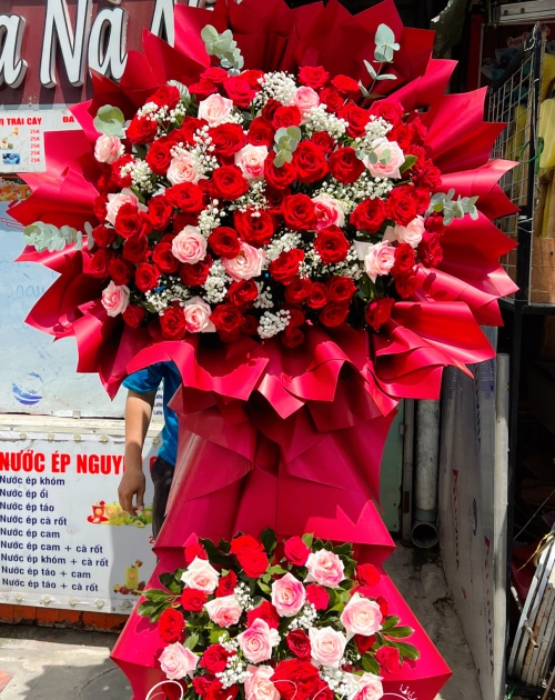 Kệ hoa khai trương 2 tầng đỏ rực 