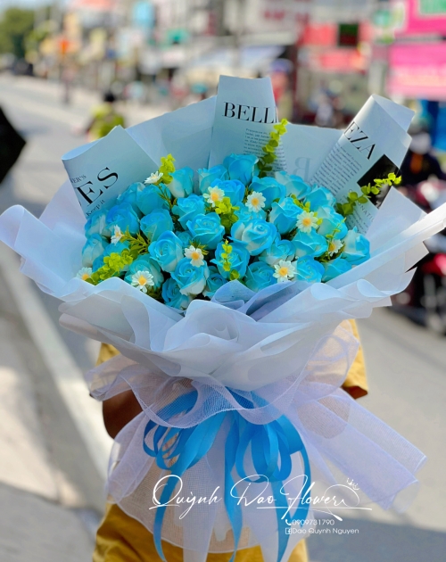 Bó hoa tốt nghiệp màu xanh dương 