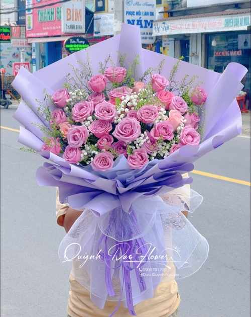 Bó hoa hồng màu tím 