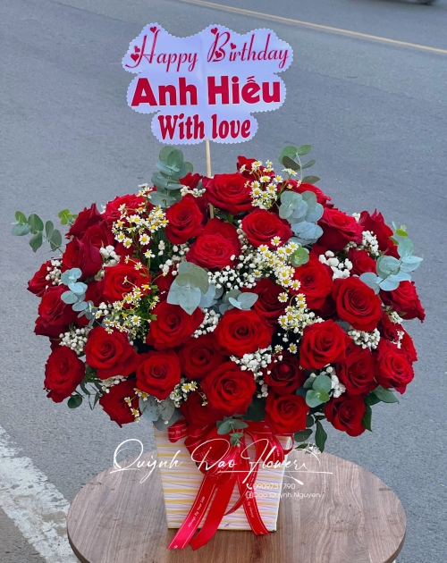 Giỏ hoa to tròn 100 bông 4 mặt hoa 