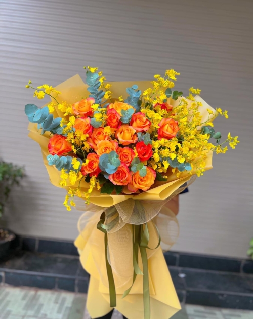 Bó hoa Hồng cam mix lan vàng 