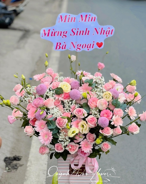 Giỏ hoa tone Hồng mix đa dạng