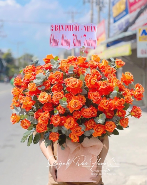 Giỏ hoa tone cam to đẹp 