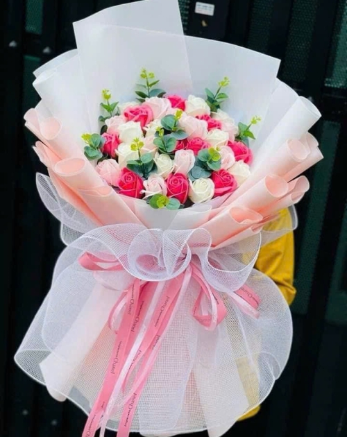 Bó hoa sáp màu hồng mix đẹp 