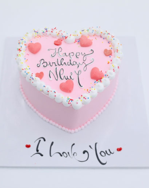 Bánh kem trái tim màu hồng tặng sinh nhật, kỉ niệm ngày cưới 