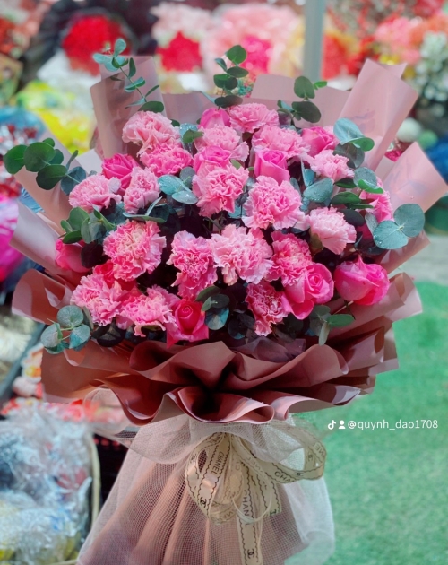 Bó  hoa Hồng tươi tặng sinh nhật sếp tại Bình Dương 