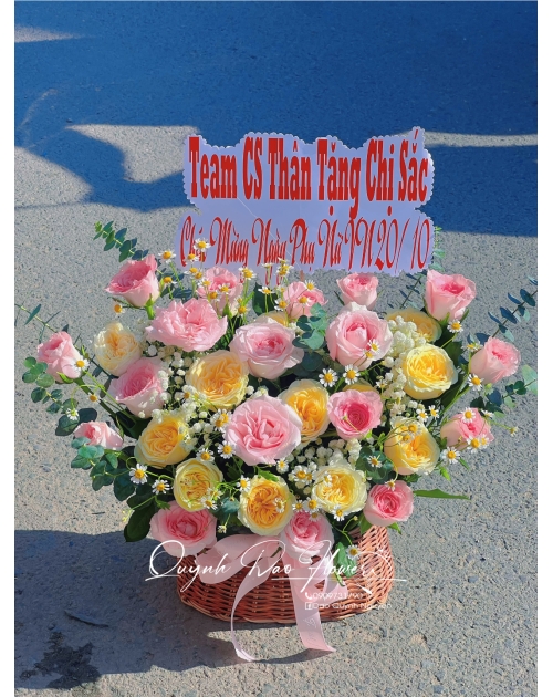 Giỏ hoa xinh thủ Đức 