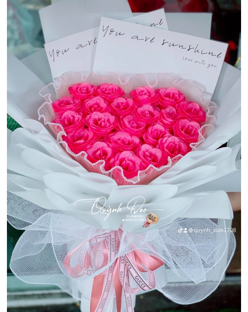 Bó hoa trái tim màu Hồng siêu cute