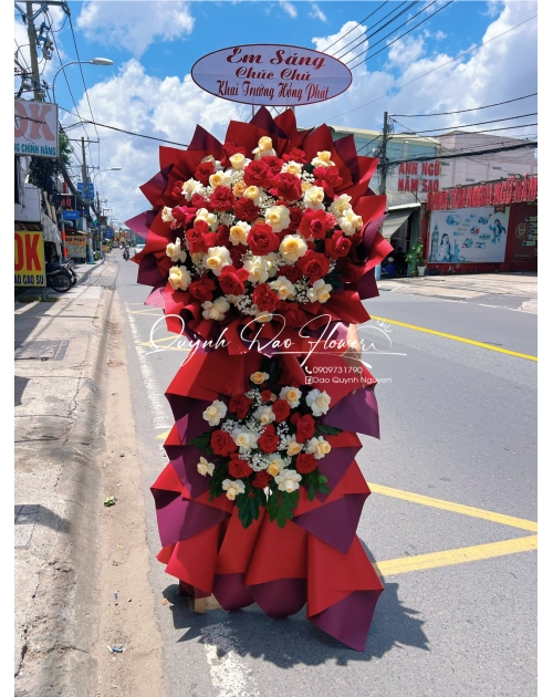 Kệ hoa tổng kết năm học 