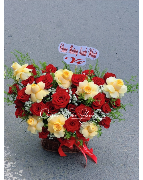 Giỏ hoa khai trương vàng đỏ