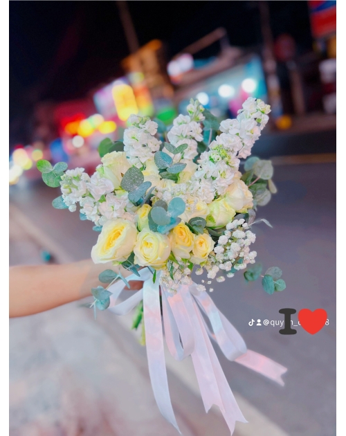 Bó hoa cưới vàng nhẹ nhàng giá rẻ