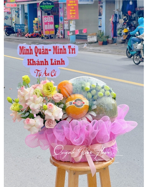 Giỏ trái cây tặng cô