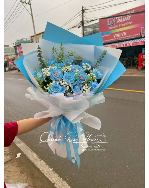 Bó hoa tone xanh dương, tặng nam
