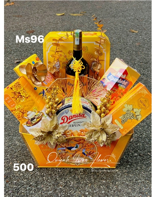 Giỏ quà Tết cao cấp, bánh ngon  tại Sài Gòn, bình dương 