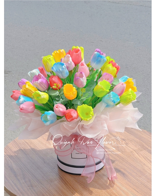 Hộp hoa tulip để bàn tại Thủ Đức, bình dương 