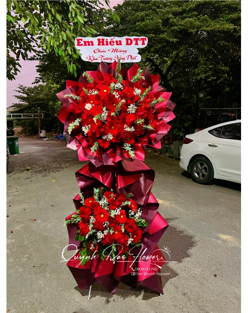 Kệ hoa chúc mừng tại Tân Bình 