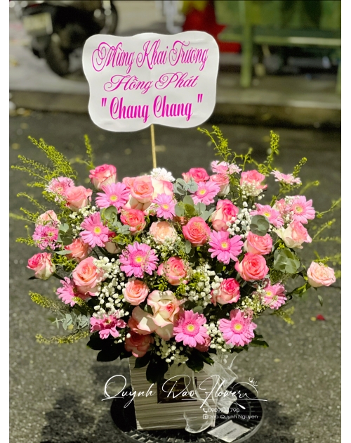 Giỏ hoa hồng mix hoa đồng tiền Hồng 