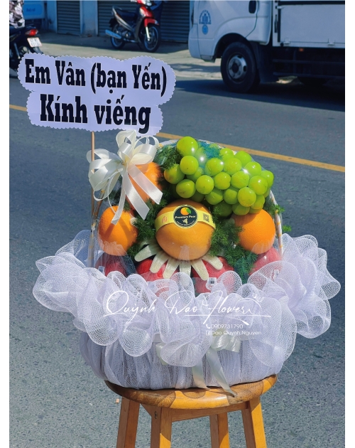 Giỏ trái cây đi đám