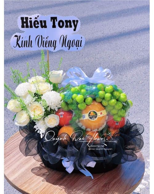 Giỏ trái cây viếng mộ