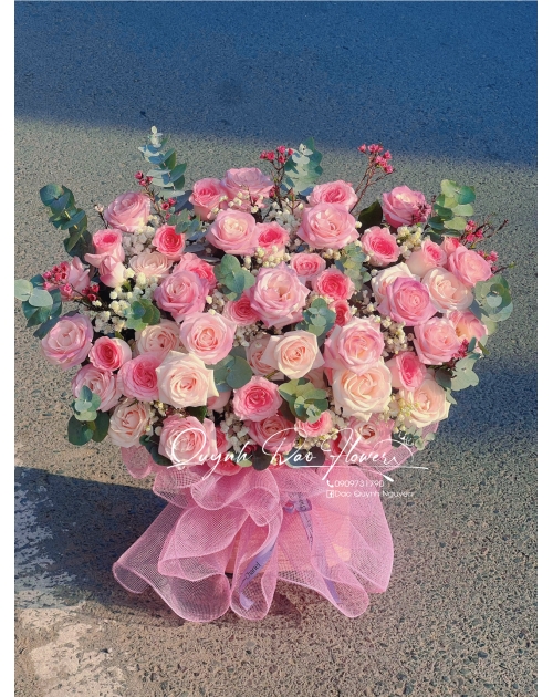 Giỏ hoa Hồng tím