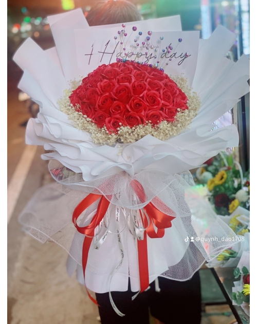 Bó hoa Hồng đỏ phối bi khô đẹp
