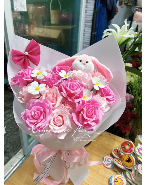 Bó hoa tai thỏ mặt phính