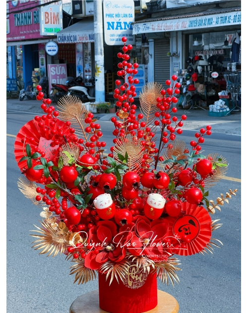 Bình đào đông lựu đỏ