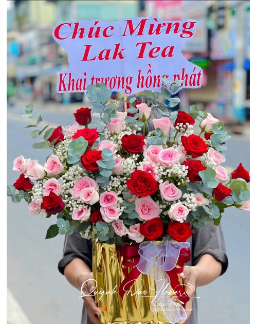Giỏ hoa nhỏ tặng khai trương quán