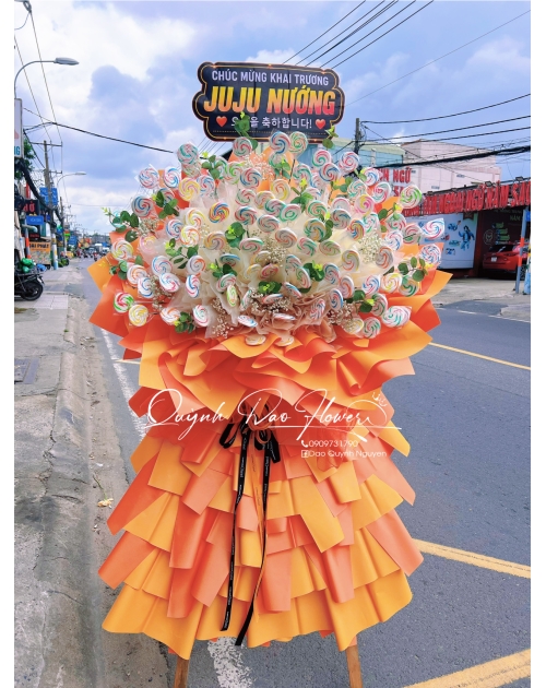 Kệ khai trương kẹo cầu vồng 