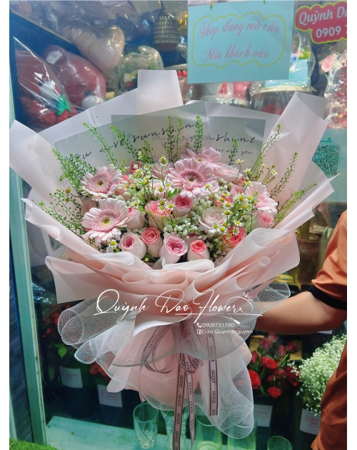 Bó hoa hồng bình hoà thuận an