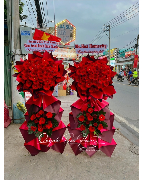 Kệ khai trương đỏ tại bình Thạnh, bình chiểu, bình dương 