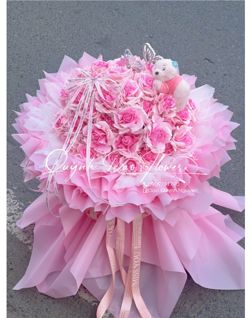 Bó hoa công chúa gấu nằm