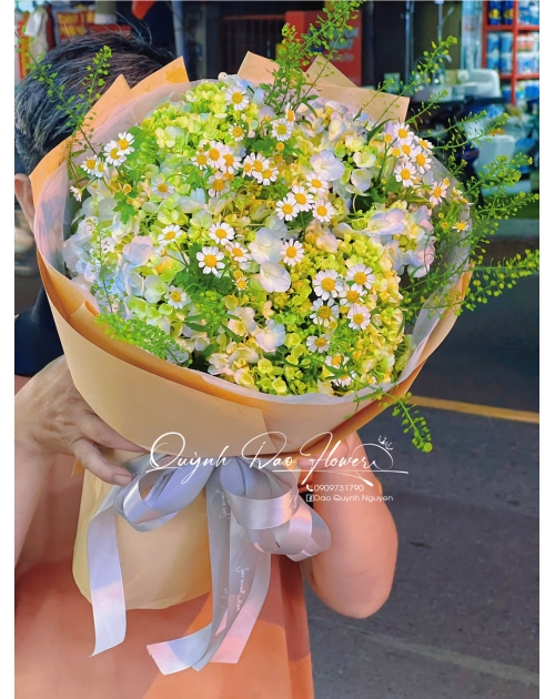 Bó hoa Cẩm Tú cầu gói giấy xi măng 