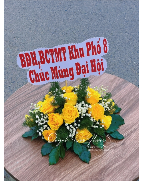 Bát hoa để bàn màu vàng 