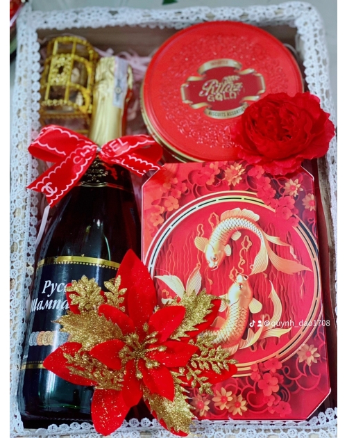 Khay quà Tết đẹp rẻ