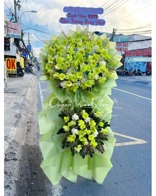 Kệ khai trương xanh lá quận 12