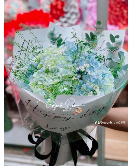Bó hoa Cẩm Tú cầu màu xanh dương 