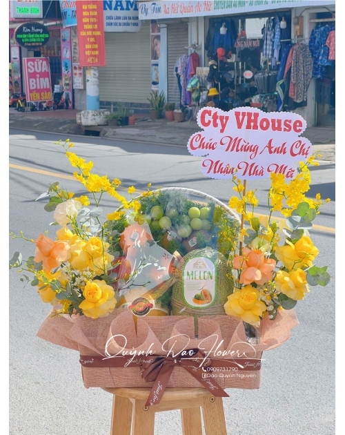 Giỏ trái cây màu vàng sang trọng 