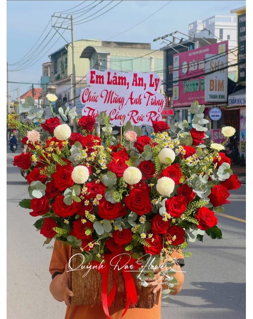 Giỏ hoa Hồng ECU sang trọng 