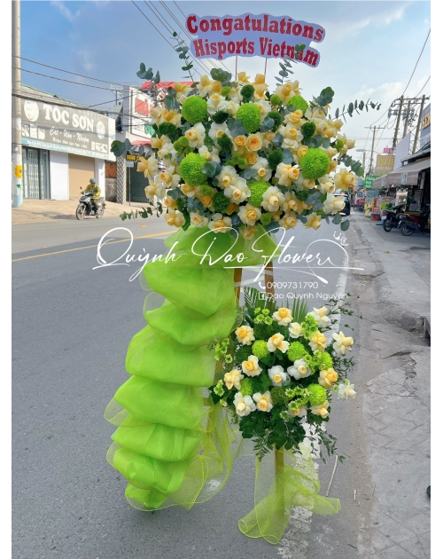 Kệ hoa chúc mừng  vàng xanh