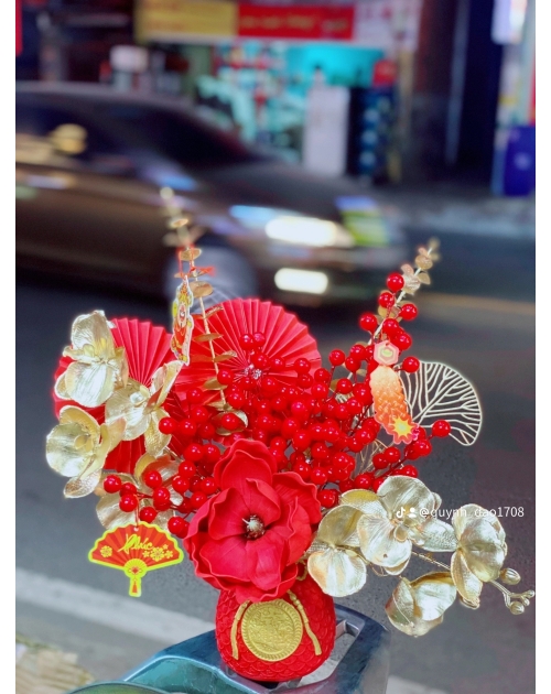 Bình túi tiền đào đông để bàn
