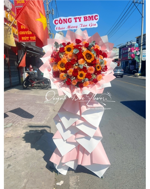 Kệ khai trương vàng cam