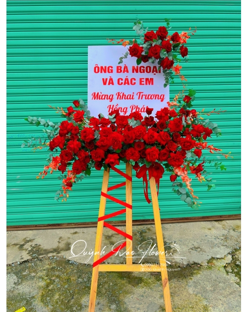 Kệ khai trương hiện đại bảng fomex