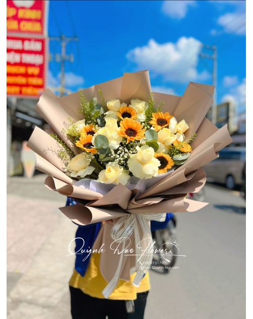 Hoa tốt nghiệp cho bạn gái , lễ trưởng thành 