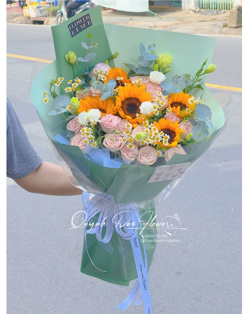 Bó hoa capuchino tặng tốt nghiệp quận bình Thạnh 