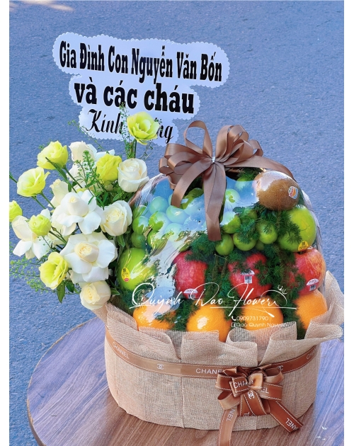 Giỏ trái cây làng đại học 