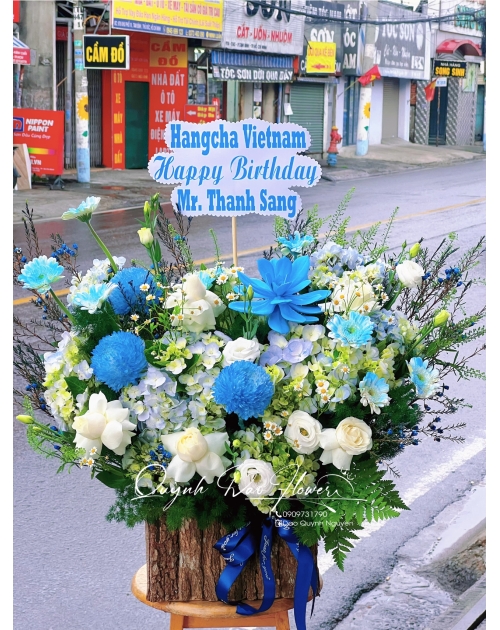 Giỏ hoa xanh dương quận 12
