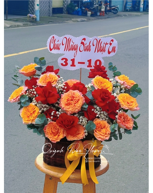 Giỏ hoa sinh nhật nhỏ