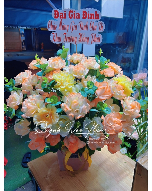 Giỏ hoa sáp cam tang khai trương 