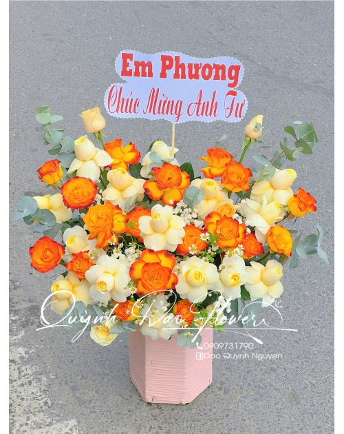 Giỏ hoa vàng cam cháy 